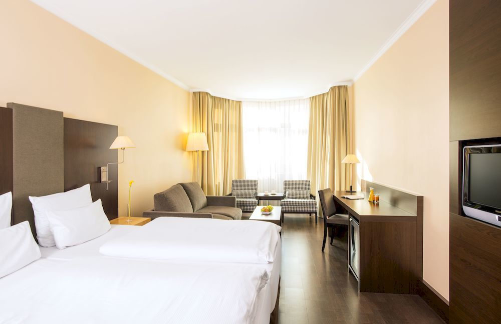 Nh Süd Hotel 3*